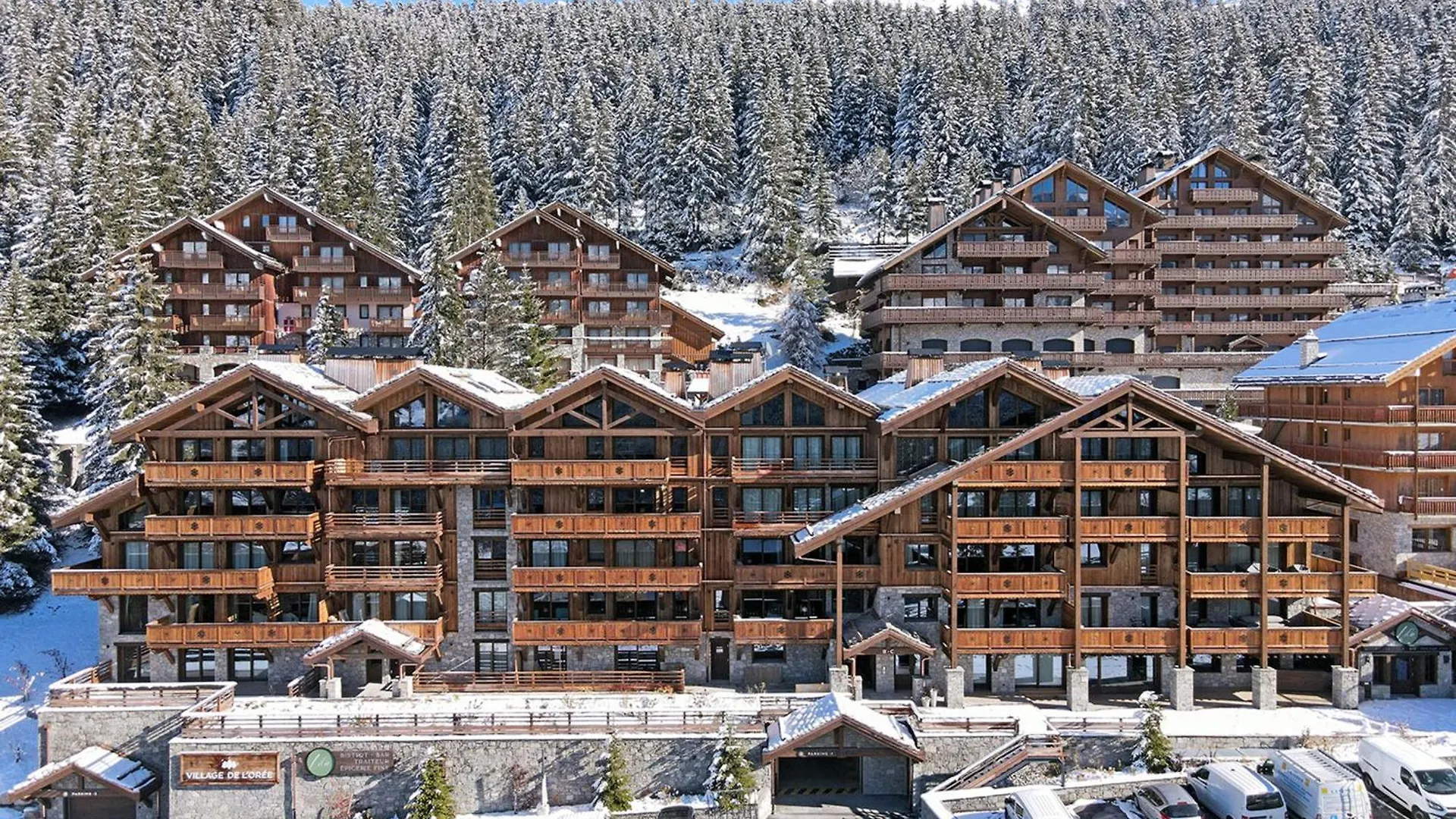 Apartment Duplex Spacieux Au Rond-Point Des Pistes Avec Parking, Balcon Et Services Inclus - Fr-1-613-93 Les Allues France